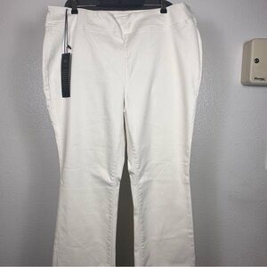 DG2 Women's White Boot Cut Pants Size 20W
